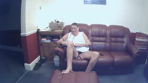 MAX online show from January 14, 2025, 9:41 pm