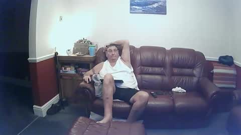 Snapshot of maxi_johnes chatting on January 21, 2025, 1:08 am MAX online show from January 21, 2025, 1:08 am