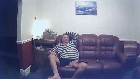 MAX online show from February 1, 2025, 9:08 pm