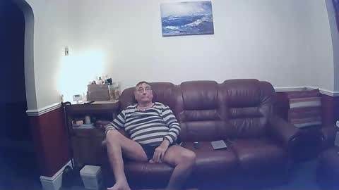 MAX online show from February 14, 2025, 9:32 pm