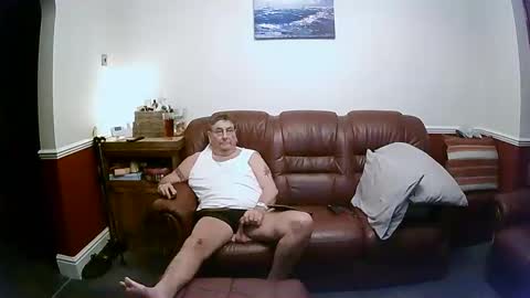 Snapshot of maxi_johnes chatting on February 22, 2025, 1:00 am MAX online show from February 22, 2025, 1:00 am