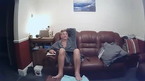 Snapshot of maxi_johnes chatting on September 14, 2025, 10:31 pm MAX online show from September 14, 2025, 10:31 pm