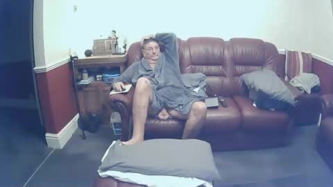 Snapshot of maxi_johnes chatting on October 3, 2025, 10:40 pm MAX online show from October 3, 2025, 10:40 pm