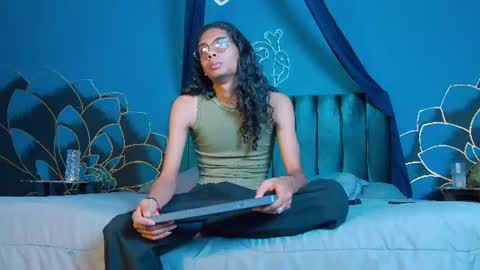 Snapshot of maxi_max0 chatting on July 17, 2026, 7:30 pm Maxi Max online show from July 17, 2026, 7:30 pm