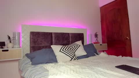 Snapshot of maxianomal chatting on January 27, 2025, 12:16 pm Max online show from January 27, 2025, 12:16 pm