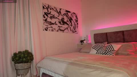 Snapshot of maxianomal chatting on October 10, 2025, 2:32 am Max online show from October 10, 2025, 2:32 am