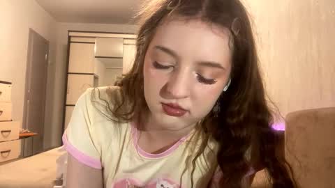 Kira online show from March 17, 2026, 6:11 pm