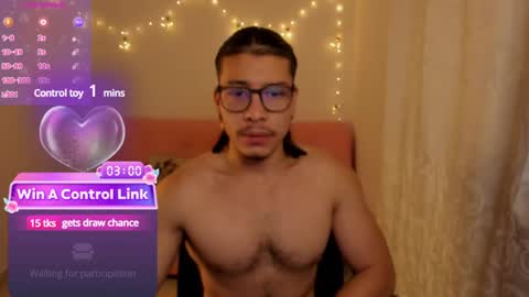 Snapshot of maxifit_ chatting on January 10, 2025, 9:44 am Mikael online show from January 10, 2025, 9:44 am