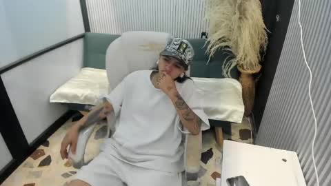 Snapshot of maxigarcia_ chatting on May 25, 2026, 10:05 pm Maxi online show from May 25, 2026, 10:05 pm