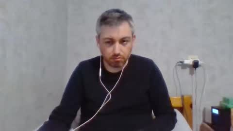 Snapshot of maximefrxx chatting on April 11, 2026, 10:25 pm Maxime online show from April 11, 2026, 10:25 pm