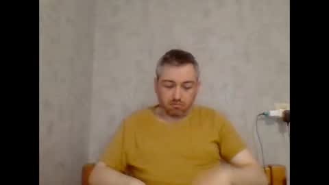 Snapshot of maximefrxx chatting on May 28, 2026, 4:32 am Maxime online show from May 28, 2026, 4:32 am