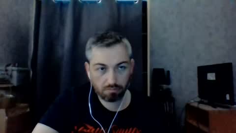 Snapshot of maximefrxx chatting on June 22, 2026, 1:19 pm Maxime online show from June 22, 2026, 1:19 pm