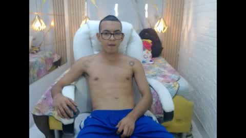 Snapshot of maximiliano_hotdevil chatting on May 27, 2026, 5:15 am maxi online show from May 27, 2026, 5:15 am