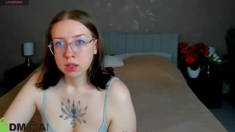 maxine online show from March 25, 2026, 4:18 am