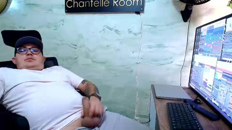  Maximo  online show from April 29, 2026, 5:30 pm