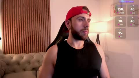 Snapshot of maximo_wolf1 chatting on May 28, 2026, 8:39 pm Maximo Wolf online show from May 28, 2026, 8:39 pm