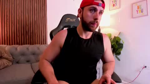 Snapshot of maximo_wolf1 chatting on June 9, 2026, 9:48 pm Maximo Wolf online show from June 9, 2026, 9:48 pm