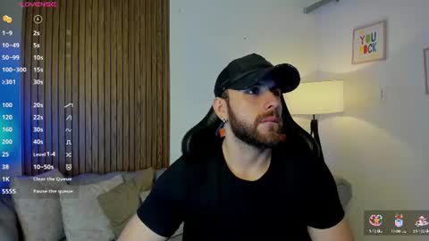 Snapshot of maximo_wolf1 chatting on July 5, 2026, 11:01 pm Maximo Wolf online show from July 5, 2026, 11:01 pm