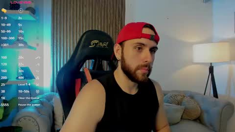 Snapshot of maximo_wolf1 chatting on July 8, 2026, 8:35 pm Maximo Wolf online show from July 8, 2026, 8:35 pm