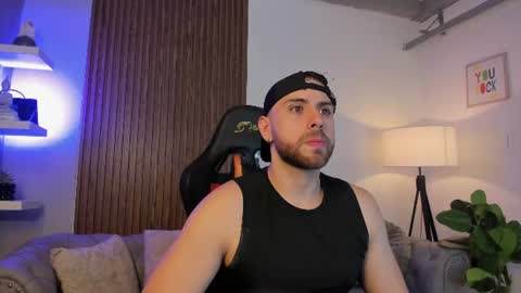 Snapshot of maximo_wolf1 chatting on July 16, 2026, 10:49 pm Maximo Wolf online show from July 16, 2026, 10:49 pm