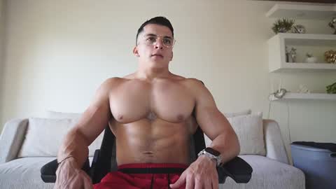 Sebastian online show from October 16, 2025, 7:26 pm