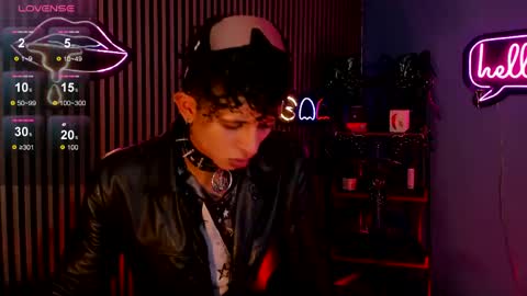 MAXIMO online show from May 3, 2026, 3:01 am