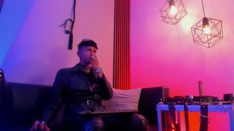 MAXIMO online show from June 6, 2026, 5:12 am