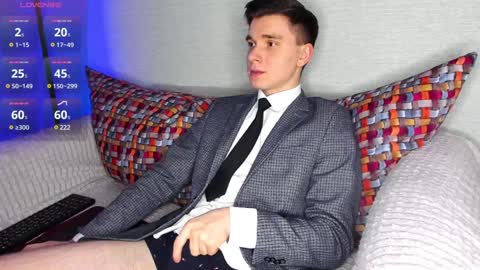 Max online show from December 30, 2024, 6:05 pm