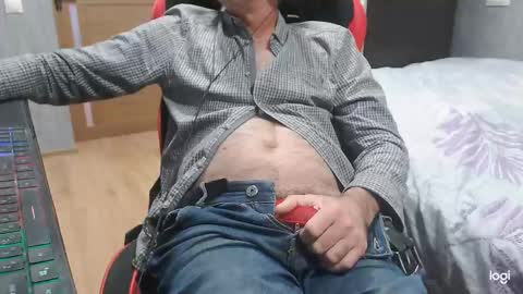 maximus3334 online show from September 29, 2025, 11:15 am