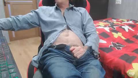 maximus3334 online show from October 30, 2025, 11:55 am