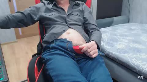 maximus3334 online show from March 9, 2026, 11:58 am