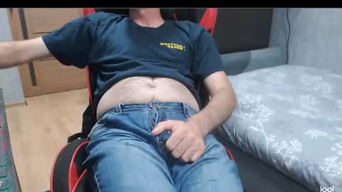 maximus3334 online show from July 13, 2026, 8:11 pm