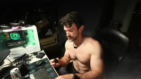 Maximus7871 online show from April 25, 2026, 12:46 am