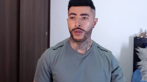 Snapshot of maximus_golden chatting on December 30, 2024, 4:09 am Independent Model online show from December 30, 2024, 4:09 am