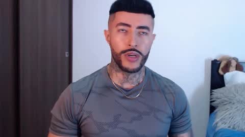 Snapshot of maximus_golden chatting on January 7, 2025, 4:18 am Independent Model online show from January 7, 2025, 4:18 am