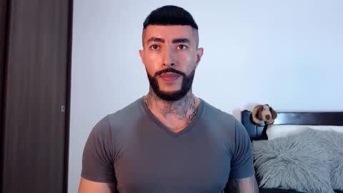 Snapshot of maximus_golden chatting on February 24, 2025, 4:16 am Independent Model online show from February 24, 2025, 4:16 am