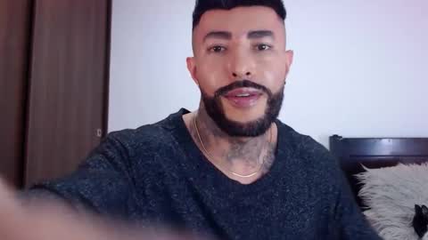 Snapshot of maximus_golden chatting on October 18, 2025, 5:32 am Independent Model online show from October 18, 2025, 5:32 am