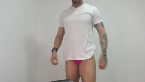 Independent Model online show from May 4, 2026, 4:41 am