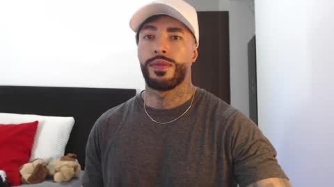 Snapshot of maximus_golden chatting on May 28, 2026, 3:37 am Independent Model online show from May 28, 2026, 3:37 am