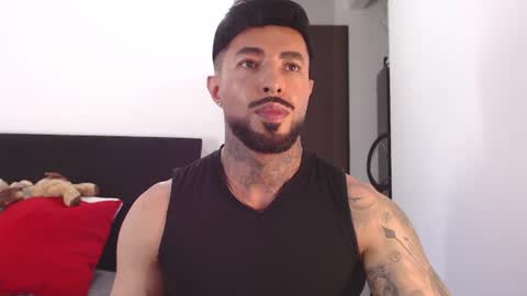 Snapshot of maximus_golden chatting on June 13, 2026, 3:37 am Independent Model online show from June 13, 2026, 3:37 am