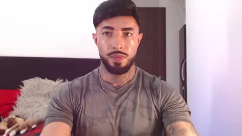 Independent Model online show from June 25, 2026, 4:23 am
