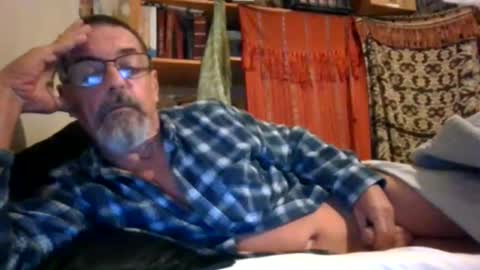 Snapshot of maximus_oreally chatting on April 17, 2026, 2:09 pm Max online show from April 17, 2026, 2:09 pm