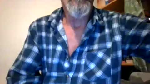Snapshot of maximus_oreally chatting on April 28, 2026, 2:27 am Max online show from April 28, 2026, 2:27 am