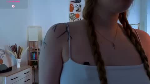 Snapshot of maxineheart chatting on June 22, 2026, 1:07 am Monica - Next stream 270525 0300 GMT2 online show from June 22, 2026, 1:07 am