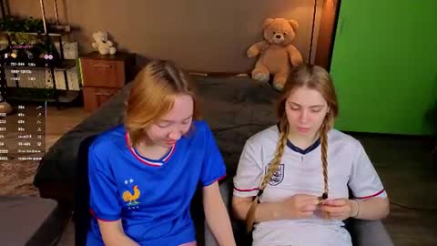 Snapshot of maxineheart chatting on July 3, 2026, 1:45 am Monica - Next stream 270525 0300 GMT2 online show from July 3, 2026, 1:45 am