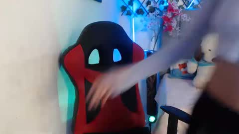 maxinesex_ online show from September 22, 2025, 1:35 pm