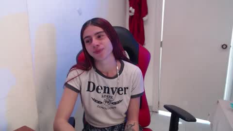 Snapshot of maxinesex_ chatting on May 6, 2026, 2:33 pm maxinesex_ online show from May 6, 2026, 2:33 pm
