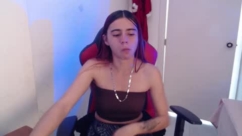 Snapshot of maxinesex_ chatting on May 11, 2026, 2:01 pm maxinesex_ online show from May 11, 2026, 2:01 pm
