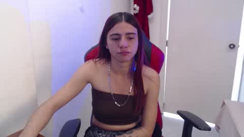 Snapshot of maxinesex_ chatting on May 11, 2026, 3:18 pm maxinesex_ online show from May 11, 2026, 3:18 pm