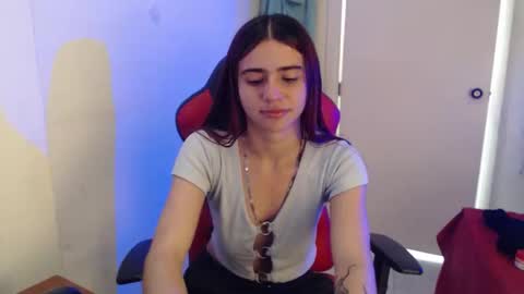 Snapshot of maxinesex_ chatting on May 28, 2026, 2:25 pm maxinesex_ online show from May 28, 2026, 2:25 pm